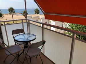 Fotografia z galérie ubytovania Terrasse vue mer a 20m plage Cambrils. Locamar Apt Lourdes v destinácii Cambrils