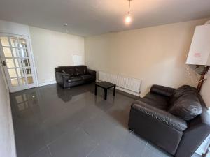 Foto da galeria de Cama doble con baño privado D24 em Dublin