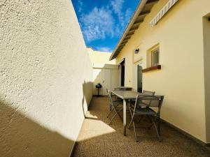 Μπαλκόνι ή βεράντα στο Maison cosy avec grande terrasse, proche quais et plages - Port-Vendres - FR-1-309-203