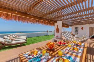 Φαγητό σε αυτό το διαμέρισμα ή κάπου εκεί κοντά