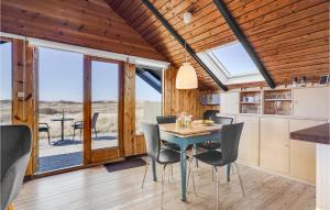 Kuchyň nebo kuchyňský kout v ubytování Holiday Home Lakolk Rømø Denm Xa