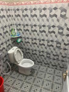 Ένα μπάνιο στο Homestay NGREMBOKO SOYO OMBO