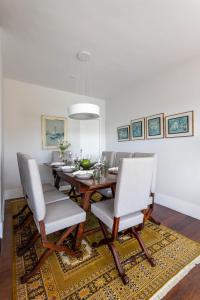 Гостиная зона в Apartamento vista mar e vista pão de açúcar