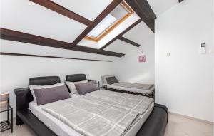 Posezení v ubytování 3 Bedroom Nice Home In Veprinac