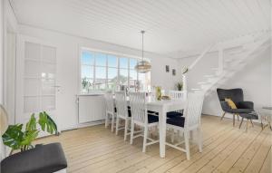 Χώρος καθιστικού στο Amazing Home In Skagen With Wifi