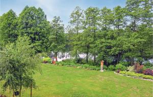 Vonkajšia záhrada v ubytovaní Holiday Home Wolsztyn Chorzemin