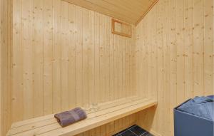 Fotografie z fotogalerie ubytování Lovely Home In Thyholm With Sauna v destinaci Sønder Ydby
