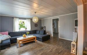 Posezení v ubytování Nice Home In Strömstad With Wifi