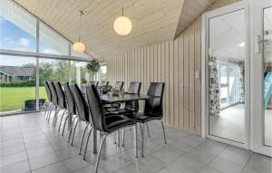 Φωτογραφία από το άλμπουμ του Beautiful Home In Idestrup With Sauna σε Bøtø By