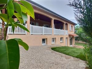 Budova, kde se vila nachází