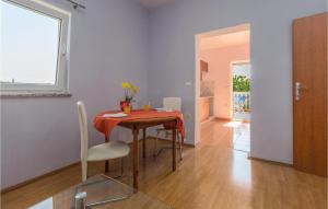 Fotografie z fotogalerie ubytování Nice Apartment In Kastel With Kitchen v destinaci Kaštel