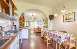 A kitchen or kitchenette at Casa Mazzocchi