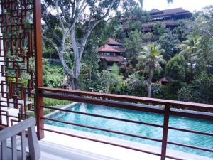 Piscina a Labak River Hotel by EPS o a prop