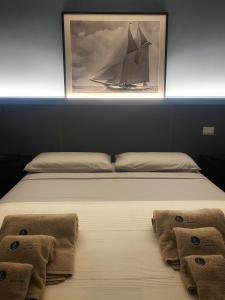 Ένα ή περισσότερα κρεβάτια σε δωμάτιο στο Bolina luxury suites Gallipoli