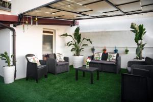 Posezení v ubytování B&B Fuori Squadro - In Centro con Terrazza Relax vista Mare