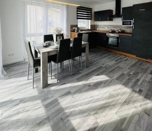 Kuchyň nebo kuchyňský kout v ubytování Weikersheim Penthouse