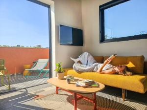 Balkón nebo terasa v ubytování Savanna - by Loginn Tel-Avivian hotels