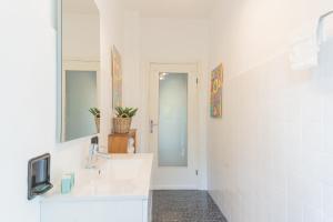 Kép Top Lake View Villetta by Rent All Como szállásáról Cernobbióban a galériában Még 37 kép
