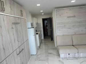 Dapur atau dapur kecil di Studio vue sur le port