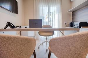 TV a/nebo společenská místnost v ubytování VillaMar Residence