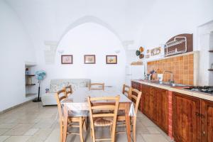Kuchyň nebo kuchyňský kout v ubytování Casa Colombo & Casa Scipione by Rentbeat