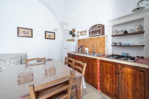 Kuchyň nebo kuchyňský kout v ubytování Casa Colombo & Casa Scipione by Rentbeat