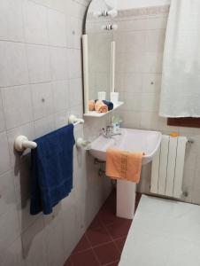 A bathroom at da campione Még 7 kép