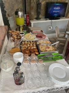 Makanan di atau berdekatan apartmen