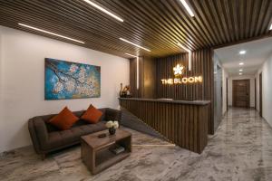 Posezení v ubytování The Bloom Pham Viet Chanh - Modern Living Space in Saigon - A Top Choice for Western Travelers