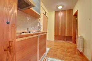 Kuchyň nebo kuchyňský kout v ubytování Poljice centar