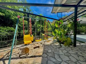 Kawasan permainan kanak-kanak di FOR-A Apartmani