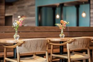 Area soggiorno di Cloudland at McLemore Resort Lookout Mountain, Curio by Hilton