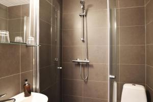 Ένα μπάνιο στο Fosshotel Hellnar