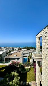 Gallery image of Heaven Apartment Drimades Olea Residence in Gjilek