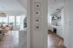 Η κουζίνα ή μικρή κουζίνα στο GuestReady - Bohemian Apt with Marina View