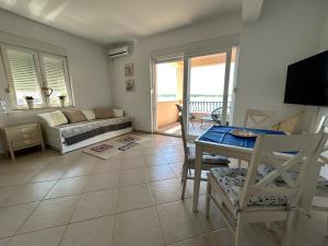 Gallery image of Villa MILICA in Barbat na Rabu