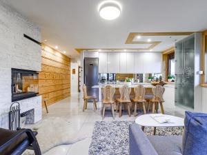 Posedenie v ubytovaní VisitZakopane - Tatrzański Apartment