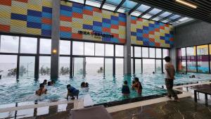 Πισίνα στο ή κοντά στο Newlife Villa Flamingo Hải Tiến