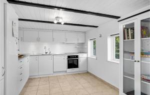 Φωτογραφία από το άλμπουμ του Gorgeous Home In Nykøbing M With Wifi σε Tødsø
