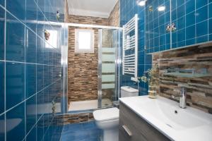 Kúpeľňa v ubytovaní GuestReady - Valencia's Cabanyal Confy Apartment