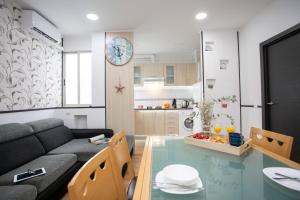 Kuchyňa alebo kuchynka v ubytovaní GuestReady - Valencia's Cabanyal Confy Apartment