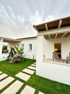 Κήπος έξω από το Villa Berenike +49 φωτογραφίες
