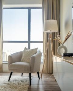 Posezení v ubytování GuestReady - Modern and luxe near JBR Beach
