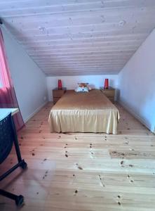 Postel nebo postele na pokoji v ubytování Strandnära skärgårdshus