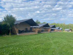 Zahrada ubytování Kemp Sluknov- Glamping