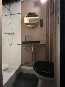 Un baño de View Eiffel Tower