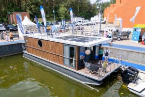Fotografie z fotogalerie ubytování Svencele Boats laivai-namai kuriems nereikia laivavedžio teisių v destinaci Svenele