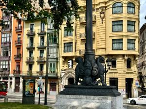 Fotografie z fotogalerie ubytování Ribera · Rooms · Old Town · A/C · From 1880 v destinaci Bilbao