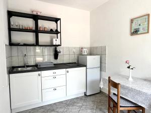 Afbeelding uit fotogalerij van Apartments Maro in Senj +33 foto's