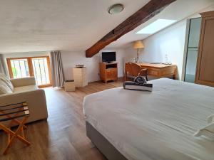 サント・ラドゴンドにあるシャトー ドゥ サンスのギャラリーの写真